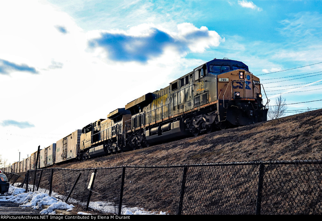 CSX 789 on I-032